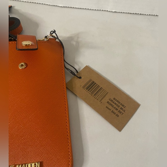 NWT. Orange Steve Madden Cell phone Holder - Picture 2 of 3